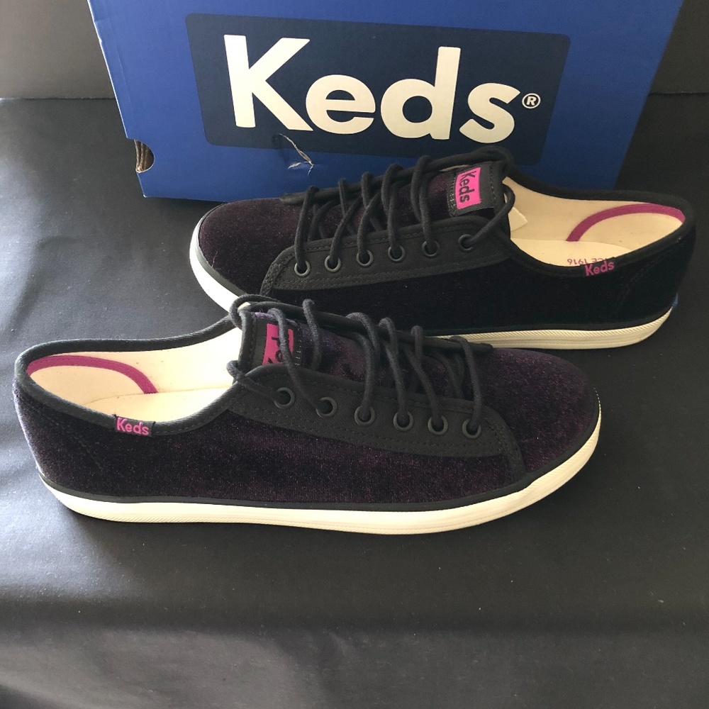 Keds 7.5 Purple & Black Velvet Shimmer